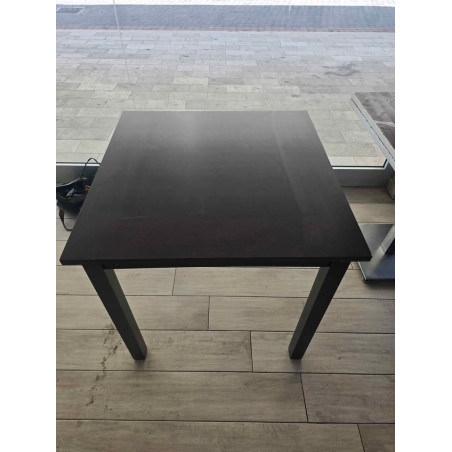 5 Tavoli In Legno 70x70 e 24 Sedie