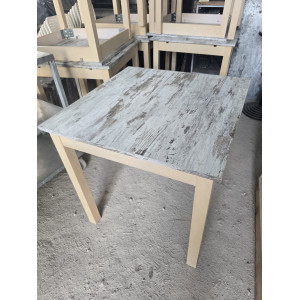 12 Tavoli 70x70 In Legno